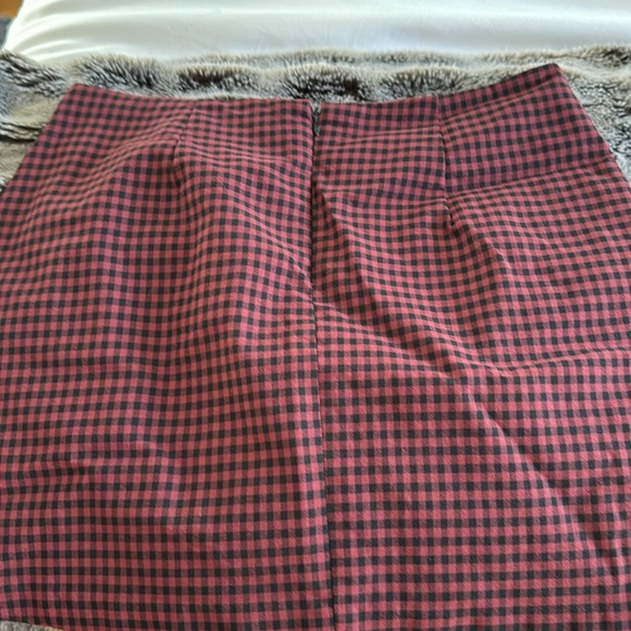 Urban Outfitters Red Gingham Skirt Size S - Picture 4 of 4